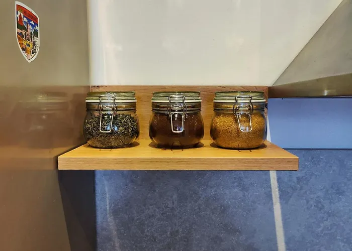 Spacious Near Old Town *